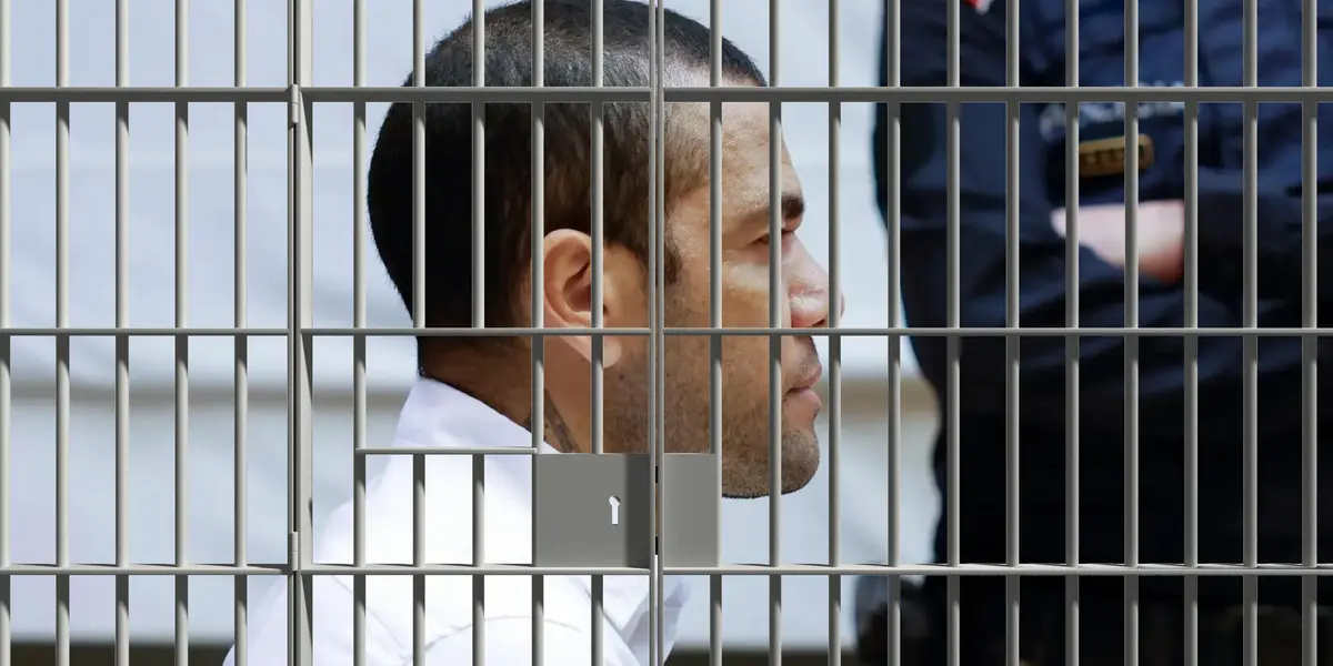 El ex defensor del Barça, PSG, Juventus y la selección de Brasil fue condenado en el día de hoy a prisión 