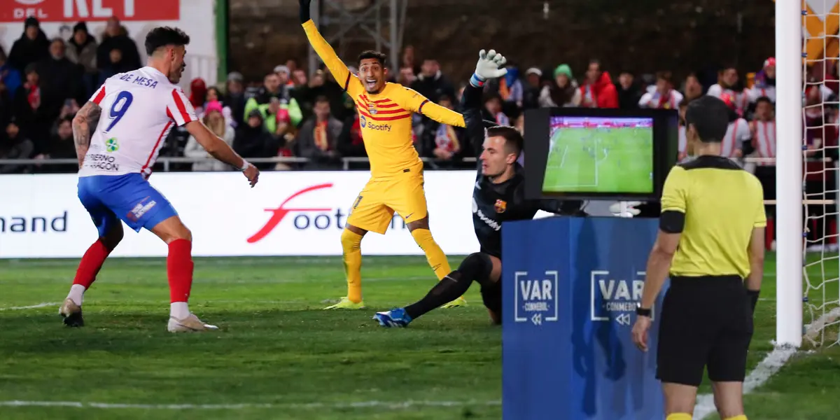 Aprovecharon que no había VAR en la Copa del Rey y así atracaron al Barça vs Barbastro 