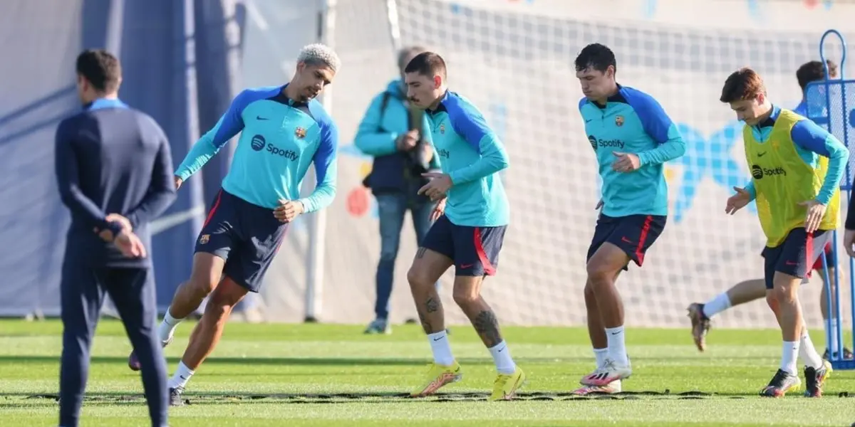 Con el alta médico en mano, un jugador lesionado se presentó al entreno matutino de hoy para sumarse a sus compañeros