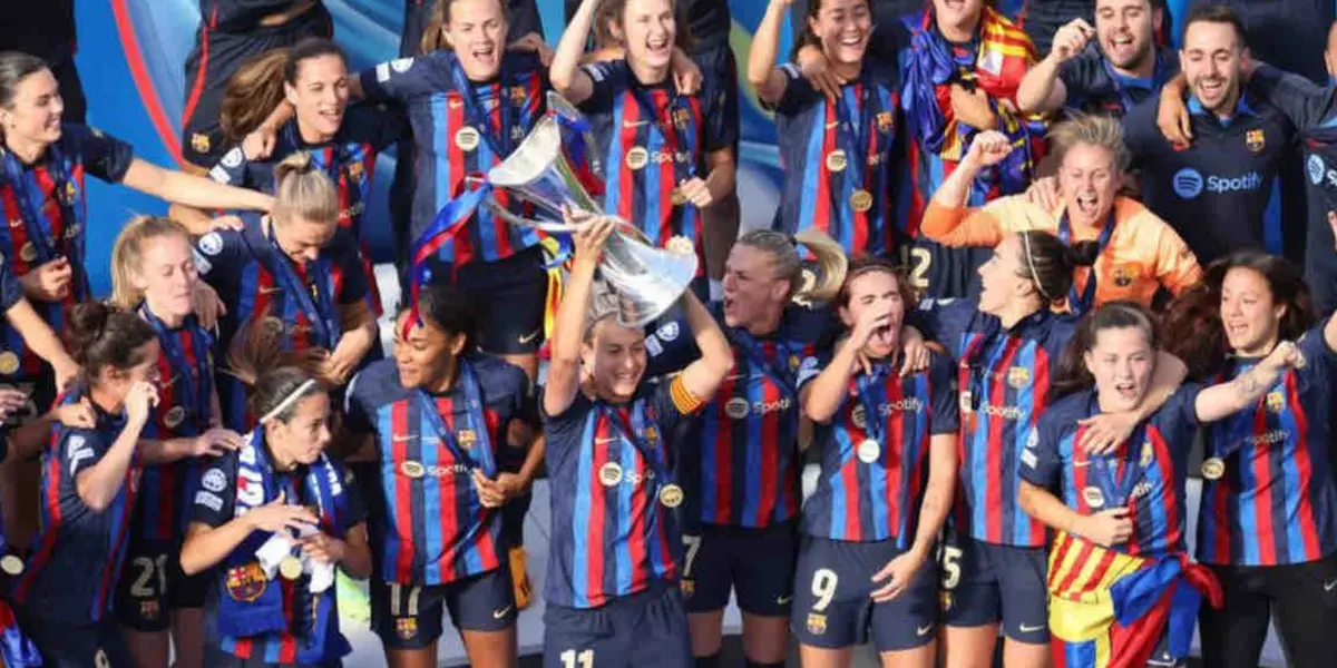 El FC Barcelona ha sido galardonado como el mejor club del mundo y el equipo femenino ha tirado del carro 