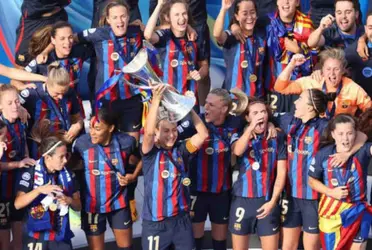 El FC Barcelona ha sido galardonado como el mejor club del mundo y el equipo femenino ha tirado del carro 